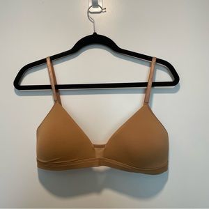 Pepper- Wire-free T-Shirt Bra | Size- Large | Tan Color | Like New